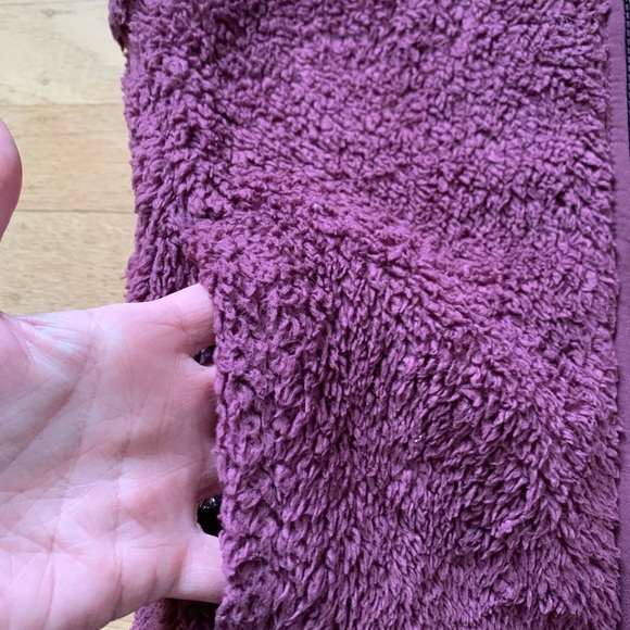Girls size 12 (large) Patagonia purple vest - Picture 2 of 6